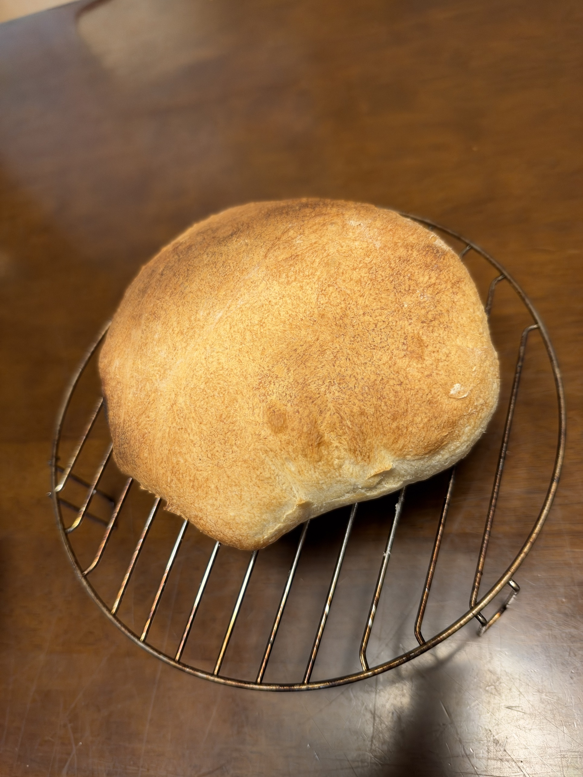 カンパーニュ1個目の焼き上がり